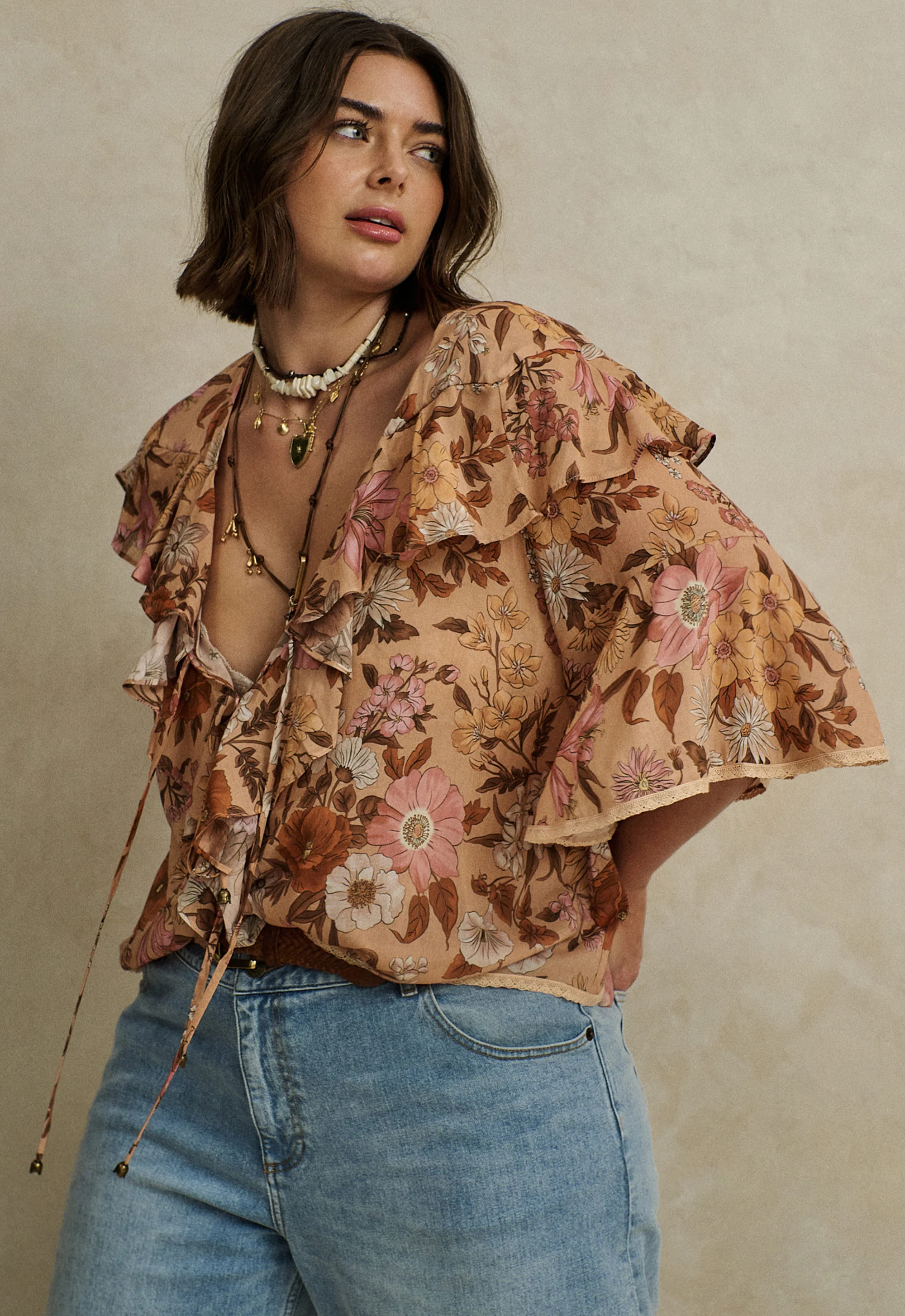 Stealing Beauty Short Sleeve Blouse - Image 4