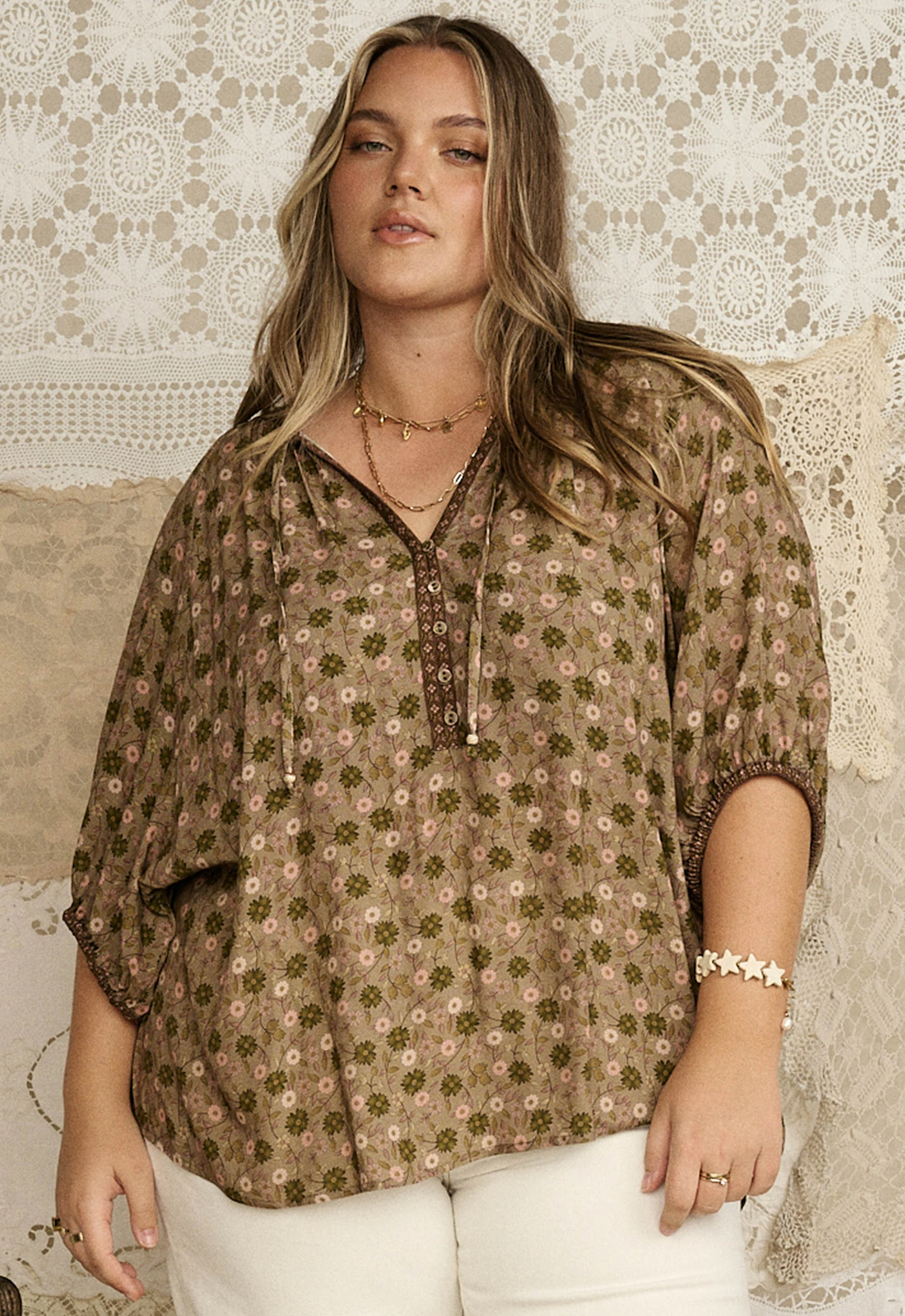 Swan Lake Short Sleeve Blouse - Image 9